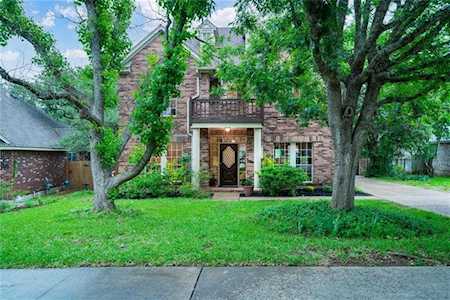8203 Isaac Pryor DR Austin, TX 78749