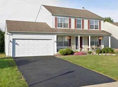 716 Woodington Drive Pataskala, OH 43062