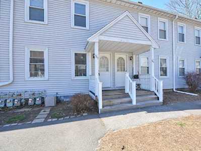139 Border St #C Northbridge, MA 01588