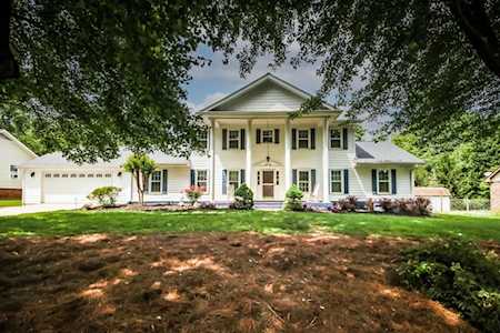 1678 Rangewood Dr SW Lilburn, GA 30047