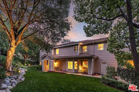 1051 Cherry Creek Cir Westlake Village, CA 91362