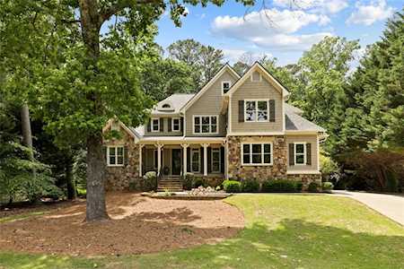 3889 Flowerland Dr NE Brookhaven, GA 30319