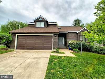 11242 Peartree Way Columbia, MD 21044