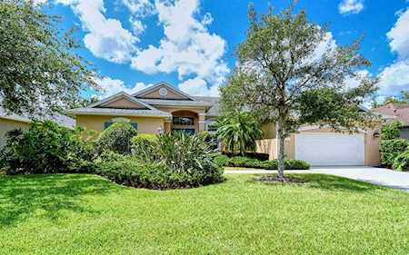 8008 Spring Marsh Dr University Park, FL 34201