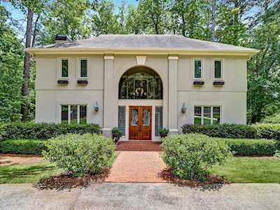 1895 Redbourne Dr Sandy Springs, GA 30350