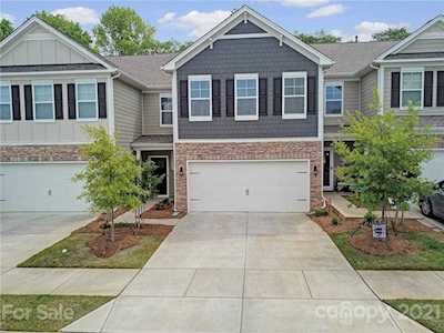1487 Bramblewood Dr Fort Mill, SC 29708