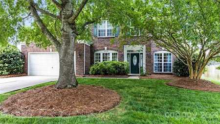 8309 Lynnewood Glen Dr Charlotte, NC 28269