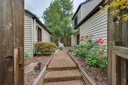 4837 Club Dr Old Hickory, TN 37138