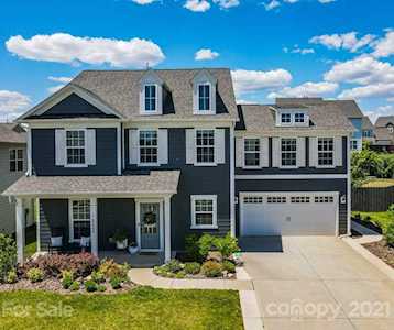 16002 Weeping Valley Dr Fort Mill, SC 29715