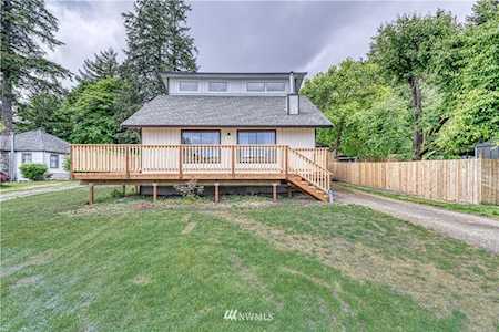 1698 Pottery Ave Port Orchard, WA 98366