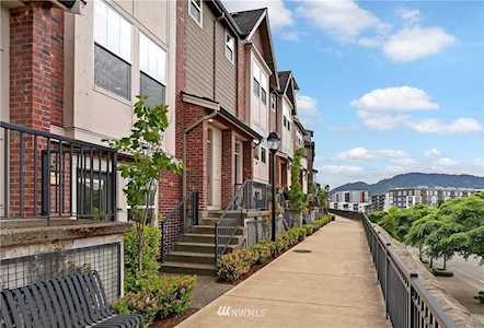 1368 Williamsburg Walk NE #22.4 Issaquah, WA 98029