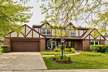 4255 Lindenwood Ln Northbrook, IL 60062