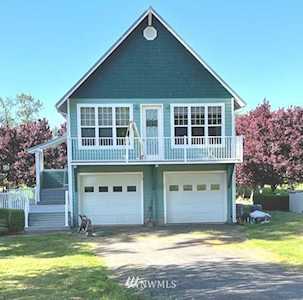 308 E Little Island Rd Cathlamet, WA 98612