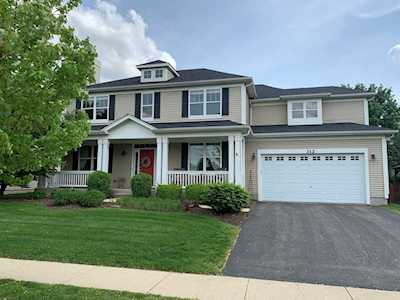 312 Bluegrass Parkway Oswego, IL 60543
