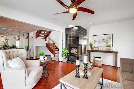 1063 Woodlake Dr Cardiff By The Sea, CA 92007