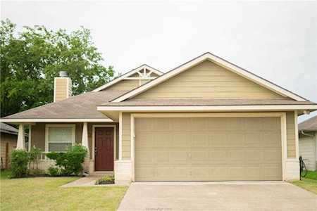 2106 Amberglow Place Bryan, TX 77801-1534