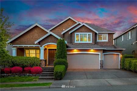 6708 Denny Peak Dr SE Snoqualmie, WA 98065