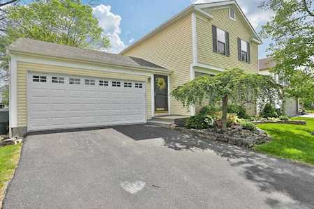 6827 Barker Drive Canal Winchester, OH 43110