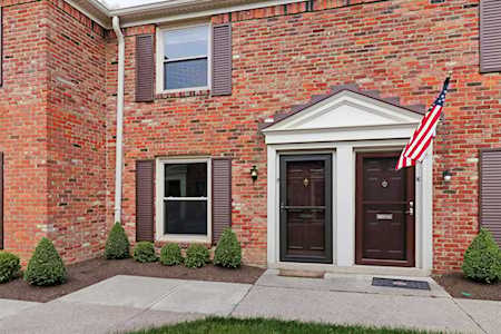 952 Chatham Lane Columbus, OH 43221