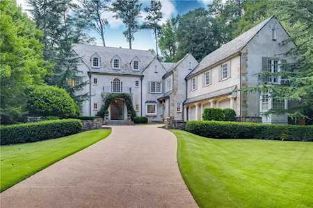 427 Valley Rd NW Atlanta, GA 30305