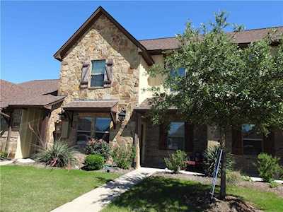 413 Momma Bear College Station, TX 77845