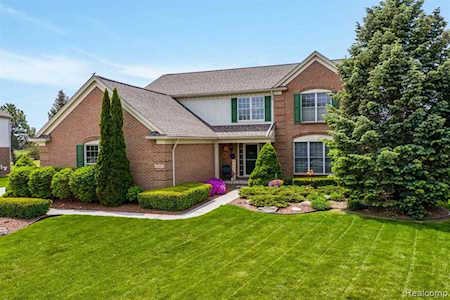 47495 Parkgate Ct Canton Twp, MI 48188