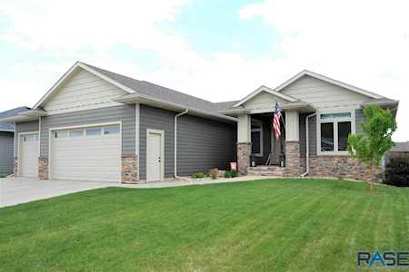 2509 E Whisper Trl Sioux Falls, SD 57108
