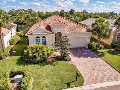 8904 Dartmoor Way Fort Myers, FL 33908