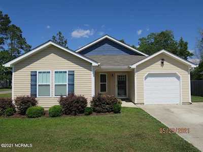 214 N Dickerson Street Burgaw, NC 28425