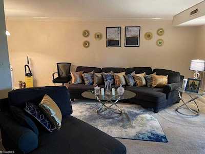 3098 Bonhurst Drive Winston Salem, NC 27106