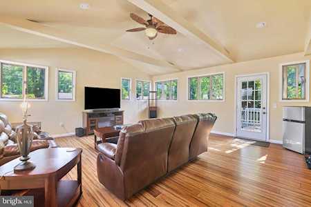 8255 Camion Ct Pasadena, MD 21122