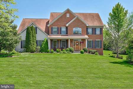 509 Lucinda Ln Mechanicsburg, PA 17055