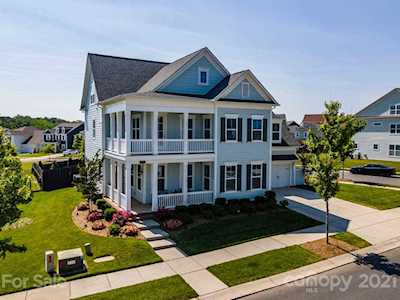 8639 Mccullough Club Dr Pineville, NC 28134