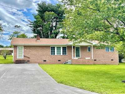 7113 Fieldview Ln Knoxville, TN 37918