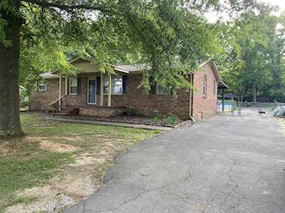 420 Carter House Dr La Vergne, TN 37086