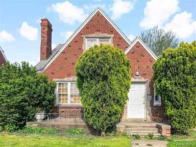 9590 Hubbell St Detroit, MI 48227