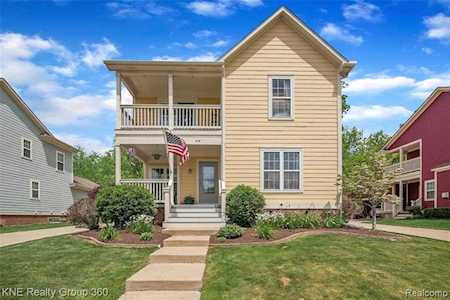 508 Kimball St Howell, MI 48855