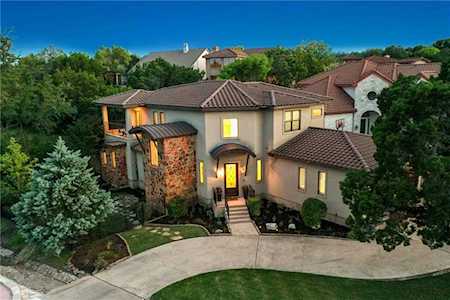 1 Heatherbloom LN The Hills, TX 78738