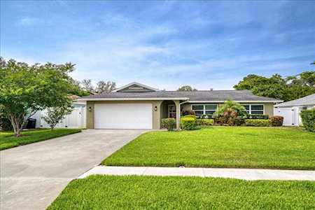 1410 Garden Ave Tarpon Springs, FL 34689