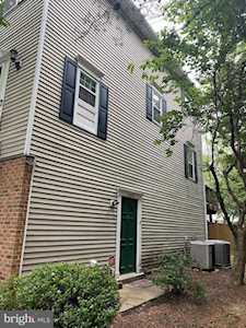 4209 Stockbridge Dr Dumfries, VA 22025