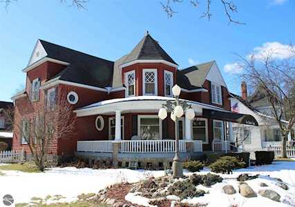 220 E Washington Street St Louis, MI 48880