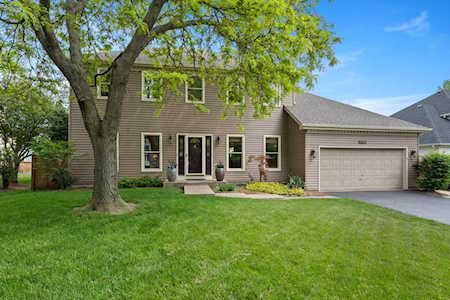 2364 Worthing Dr Naperville, IL 60565