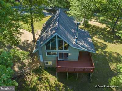 381 Huckleberry Ln Gerrardstown, WV 25420