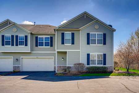 351 Bakers Ct Lakemoor, IL 60051