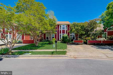 961 Windwhisper Ln Annapolis, MD 21403