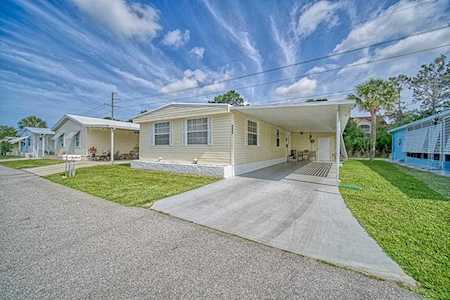 2233 Gondola Dr Sarasota, FL 34238