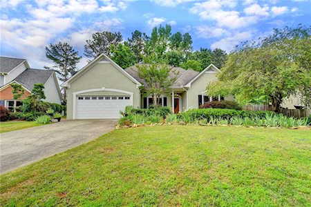 2890 Ivey Oaks Ln Roswell, GA 30076