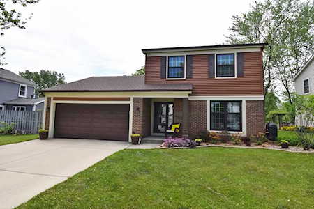 635 Waterford Ct Roselle, IL 60172