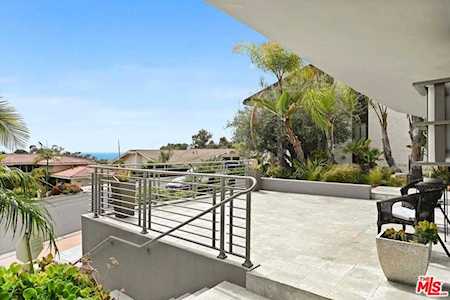1820 Via Estudillo Palos Verdes Estates, CA 90274