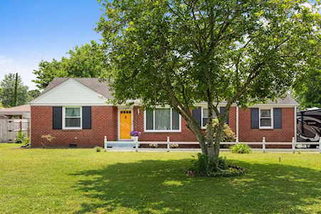 2203 Crestline Dr Nashville, TN 37214